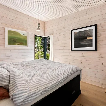 4 Bedroom Lovely In Dom wakacyjny Skodje