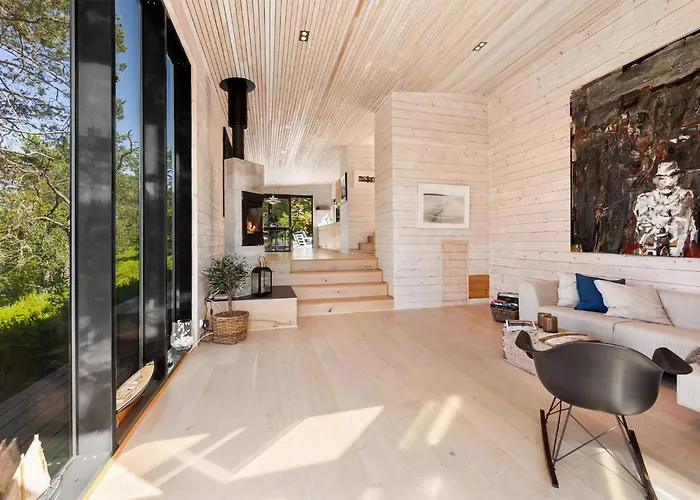 4 Bedroom Lovely In *