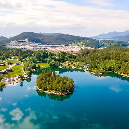 4 Bedroom Lovely In *