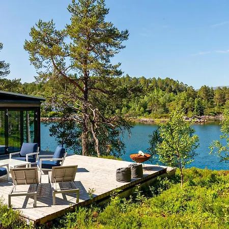 4 Bedroom Lovely In Feriehus Skodje