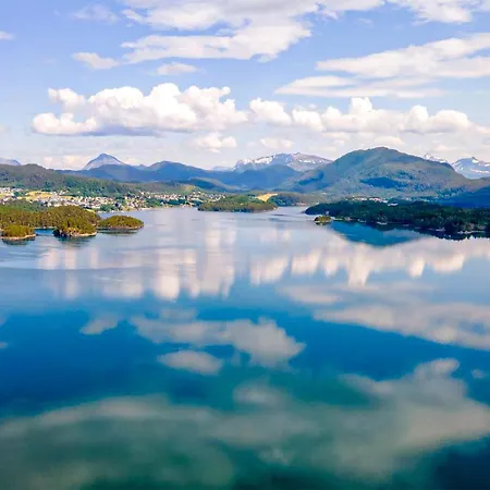 4 Bedroom Lovely In *